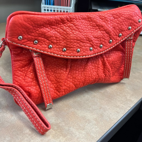 RED by Marc Ecko Envelope Style Wristlet Clutch Wristlet EUC - Picture 1 of 7